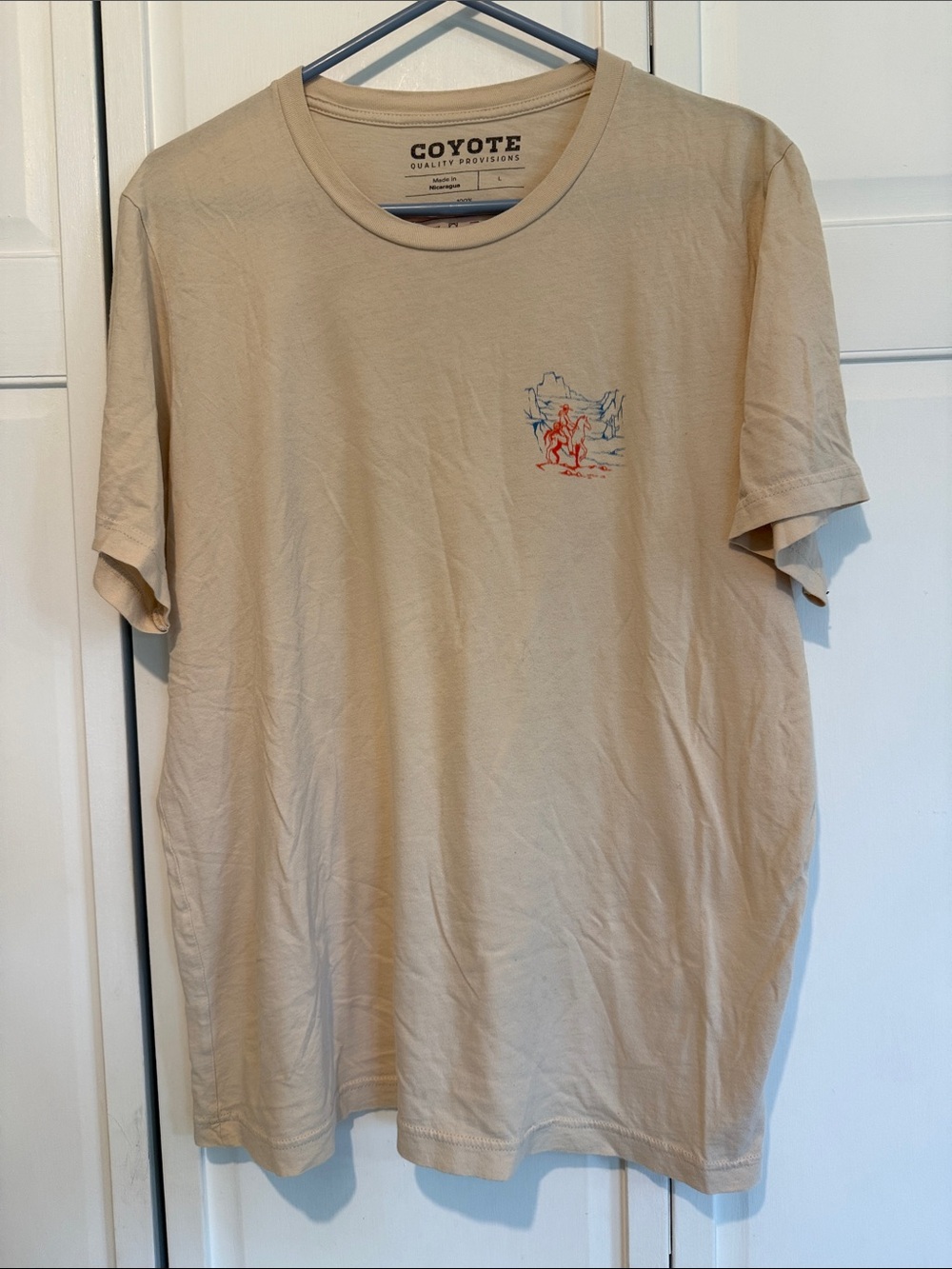 Coyote quality provisions Short-Sleeve Graphic cowboy Tee in Tan